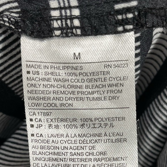 Banana Republic Striped Flutter Sleeve Sleeveless Blouse Black & White - Picture 9 of 10